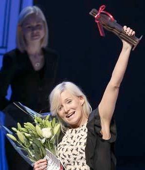 Bea Uusma tog hem August-priset i klassen Årets Årets faktabok. Foto: Sören Andersson
