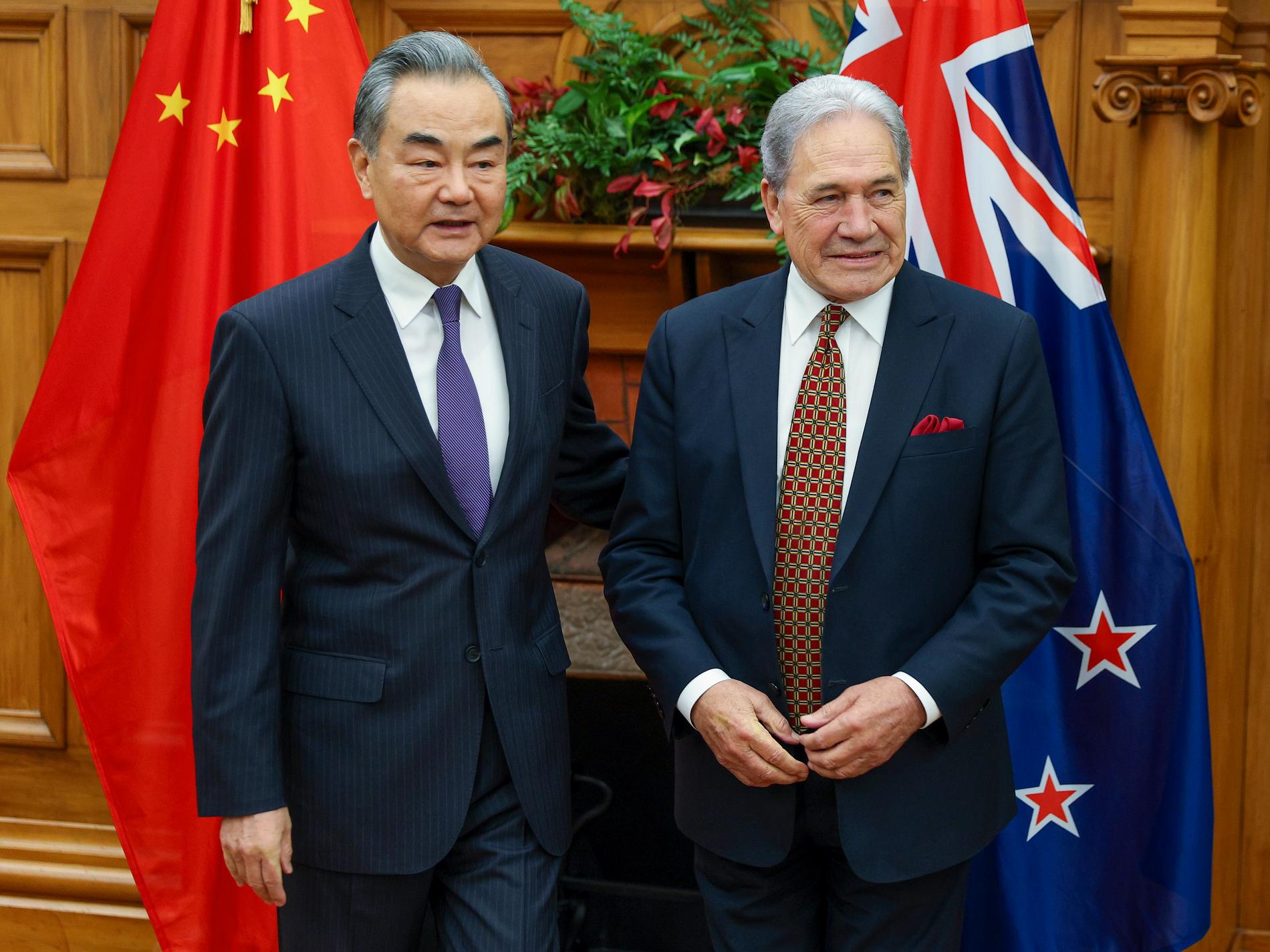 Nya Zeeland oroas av Kinas framfart