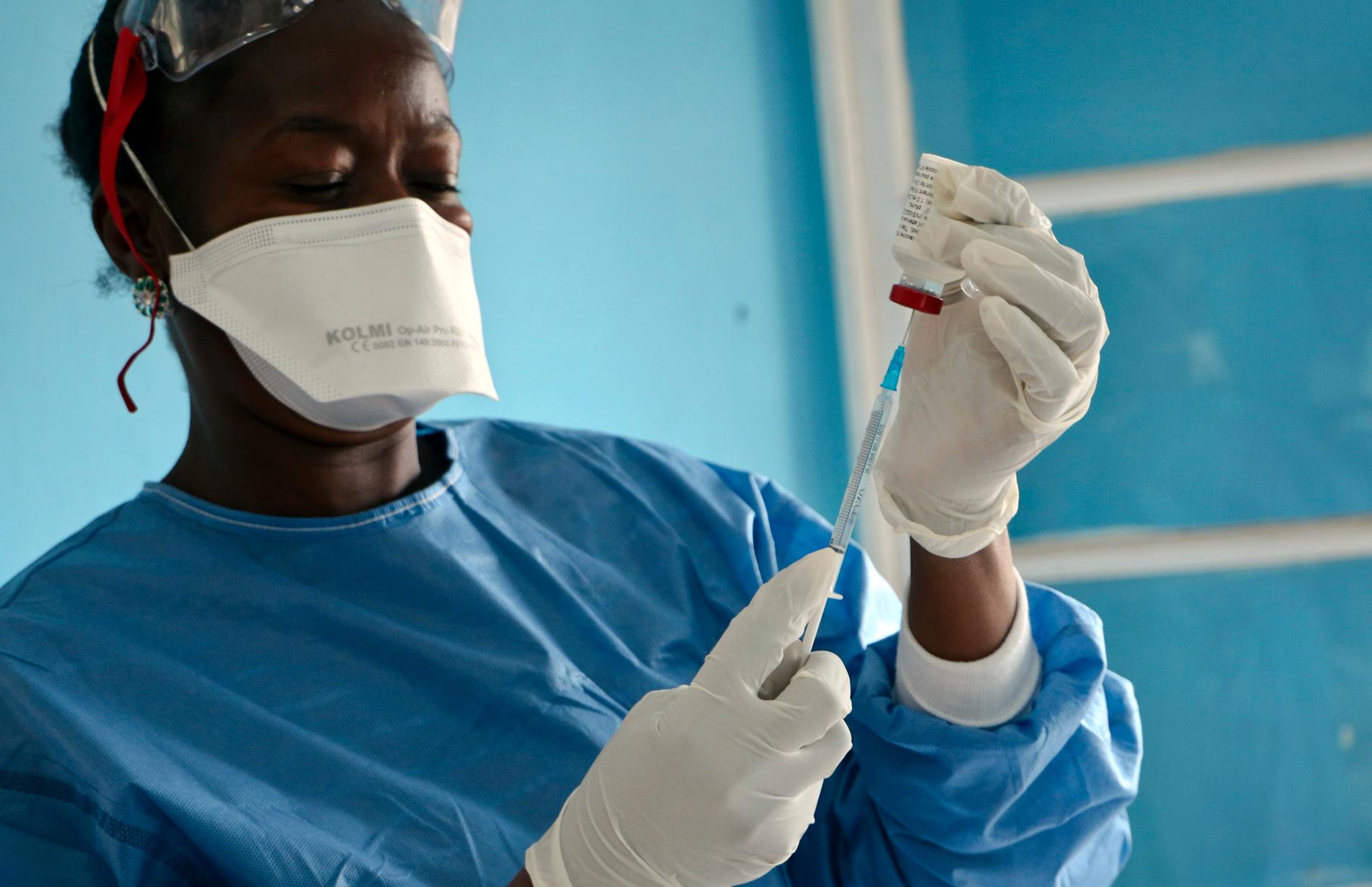 Ebolavaccinet är en bidragande orsak till att det pågående utbrottet av blödarfebers i Kongo-Kinshasa inte exploderat. Bilden är från maj 2019.