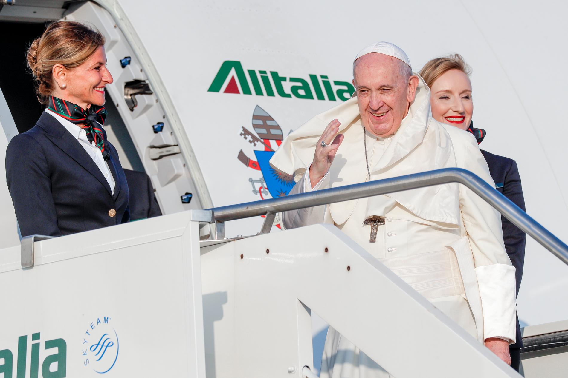 Påve Franciskus inleder sin veckolånga resa i Moçambique. Här tar han flyget från Rom. Arkivbild.