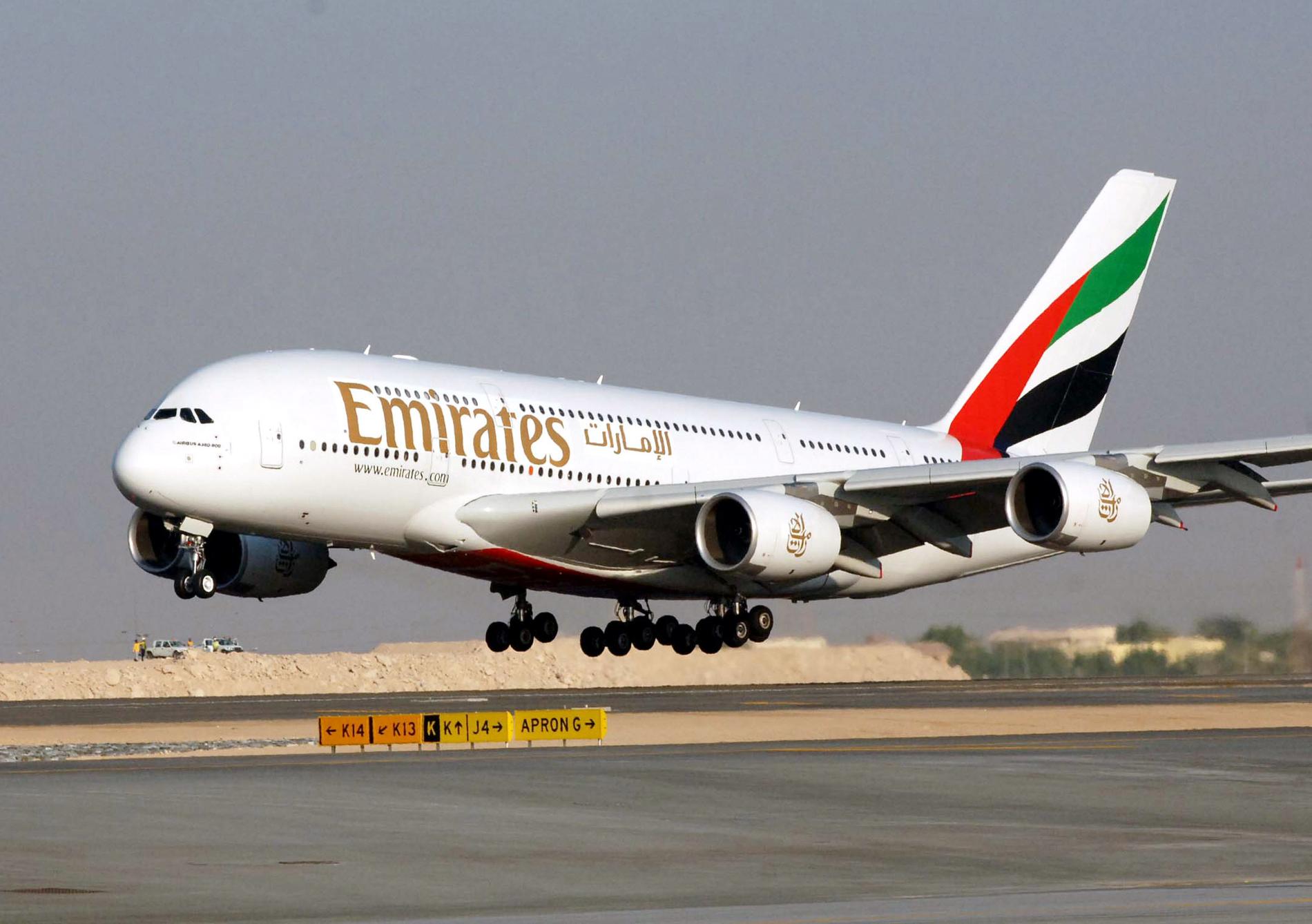 Emirates fortsätter att flyga vissa rutter även efter den 25 mars. Arkivbild.