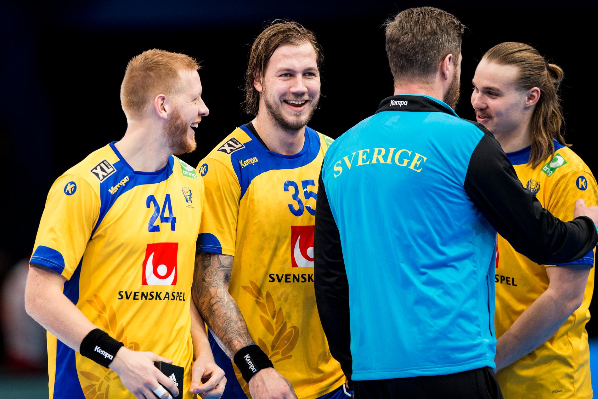 Frågan är hur Solberg ska göra med ”VM-nobbarna” – bland annat Lukas Nilsson (t.h.) och Andreas Nilsson (i mitten). Här med Jim Gottfridsson