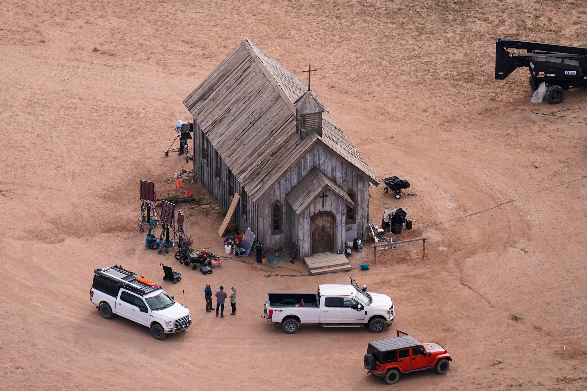 Inspelningsplatsen för lågbudgetvästern ”Rust” i Santa Fe, New Mexico, där filmfotografen Halyna Hutchins dödades i oktober 2021. Arkivbild.
