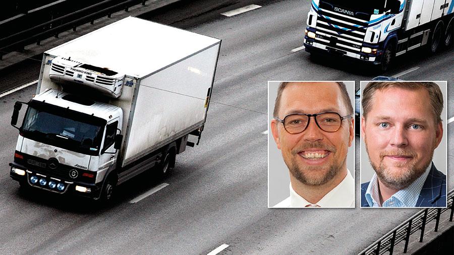  Kontrollerna av lastbilstrafiken från de rättsvårdande myndigheterna bit för bit plockats bort från vägarna för att i dag nästan helt lysa med sin frånvaro, skriver Rickard Gegö och Günther Mårder.