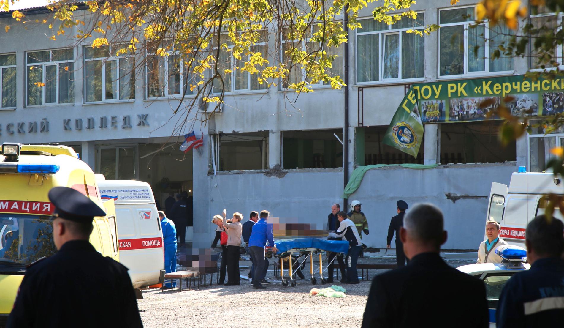 Dådet på skolan i Kerch misstänktes först vara ett terrordåd – men utreds nu som massmord.