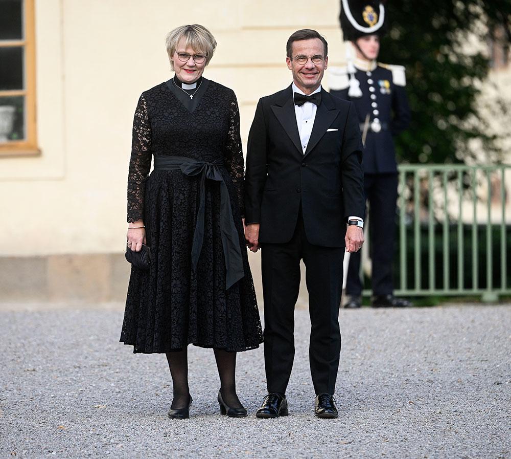 Statsminister Ulf Kristersson och hans fru Birgitta Kristersson Ed vid kungens jubileumsföreställning på Drottningholms slottsteater. 