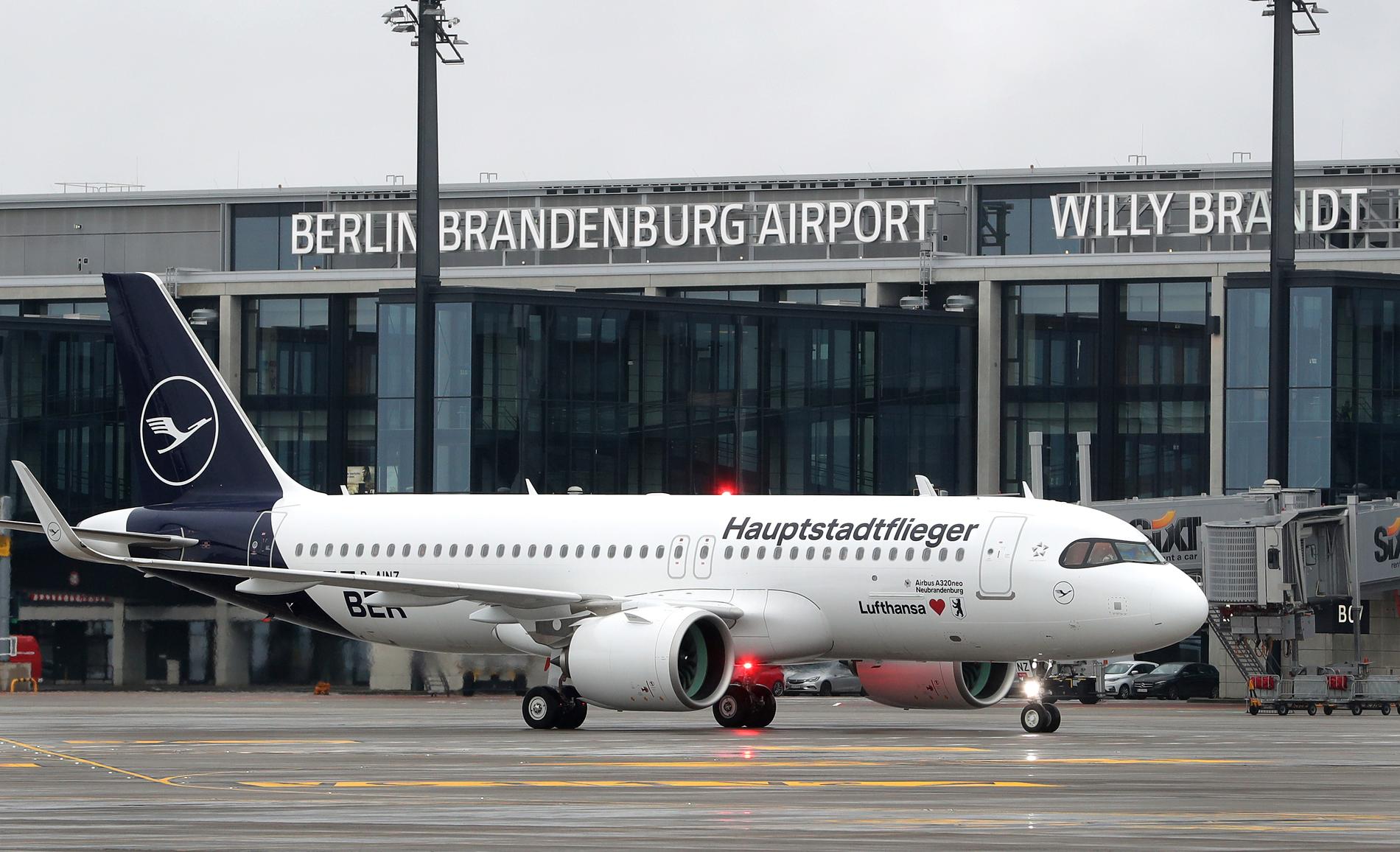 Den nya flygplatsen i Berlin blev tre gånger dyrare än planerat. Arkivbild.