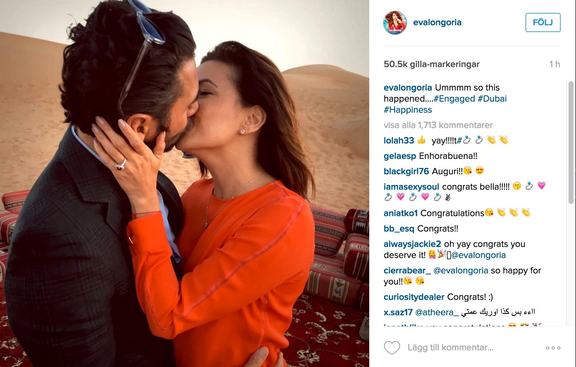 På sitt Instagram visade Eva Longoria upp sin kärlekslycka när paret förlovade sig.