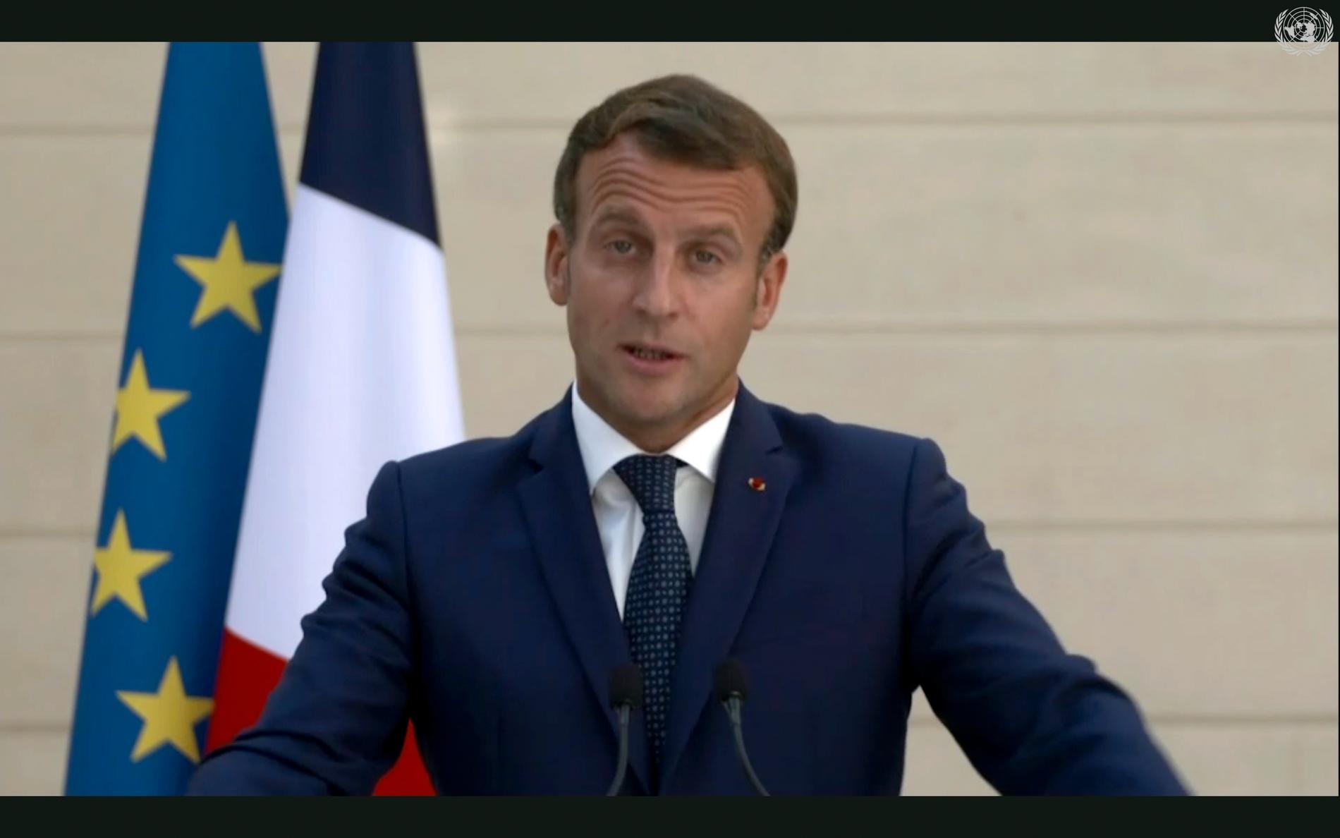 Frankrikes president Emmanuel Macron kräver i ett tal till FN:s generalförsamling Ryssland på svar om Aleksej Navalnyjs förgiftning.