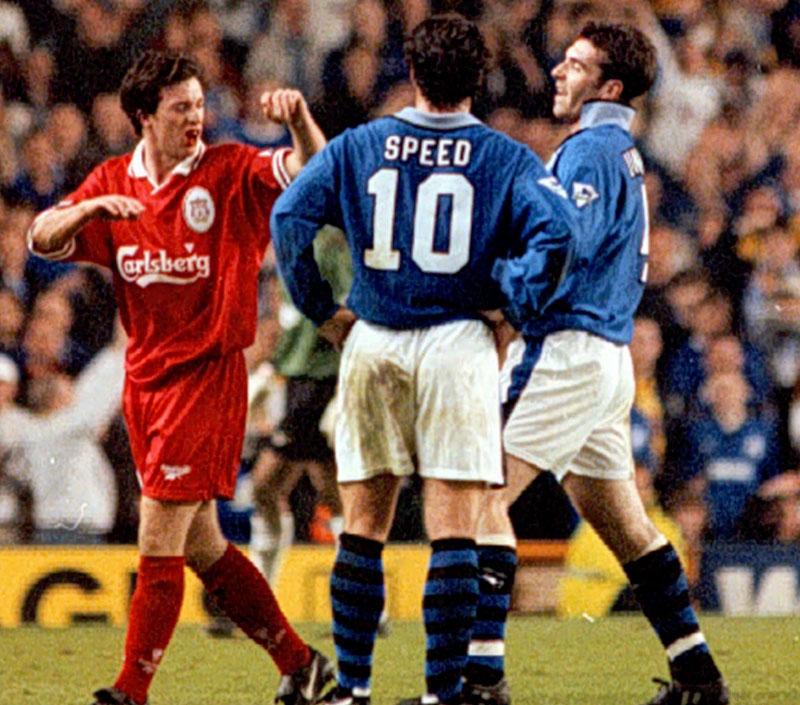Speed följer ett bråk mellan Robbie Fowler och en lagkamrat i Everton 1997.