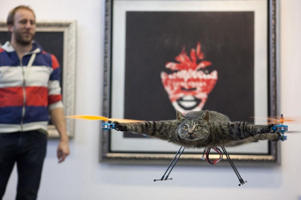 Orvillecopter finns att beskåda i ett galleri på Kunstrai Art Festival i Amsterdam