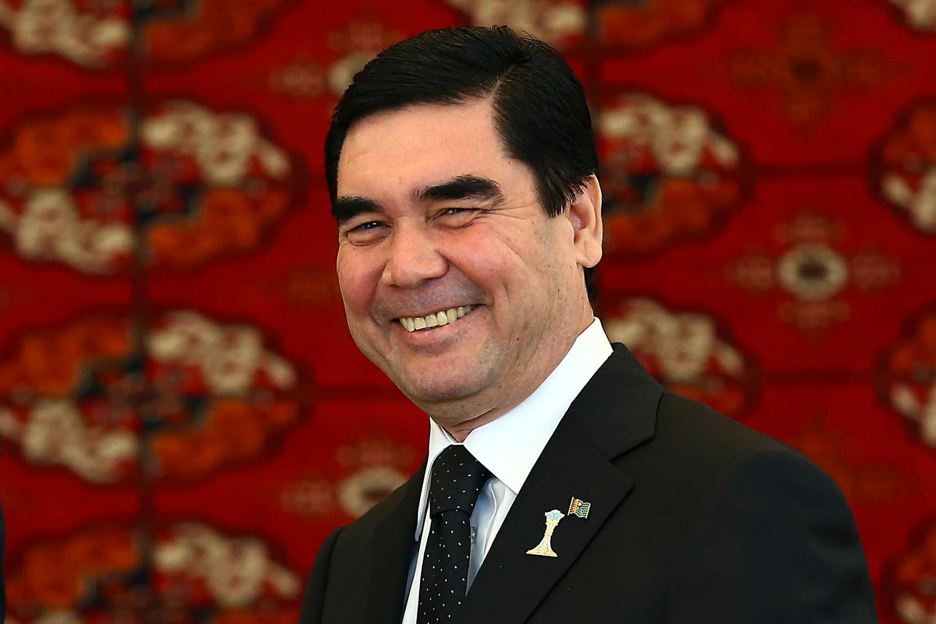 Turkmenistans president Gurbanguly Berdimuhamedov tillåter Världshälsoorganisationen att utföra självständiga tester av corona i landet.