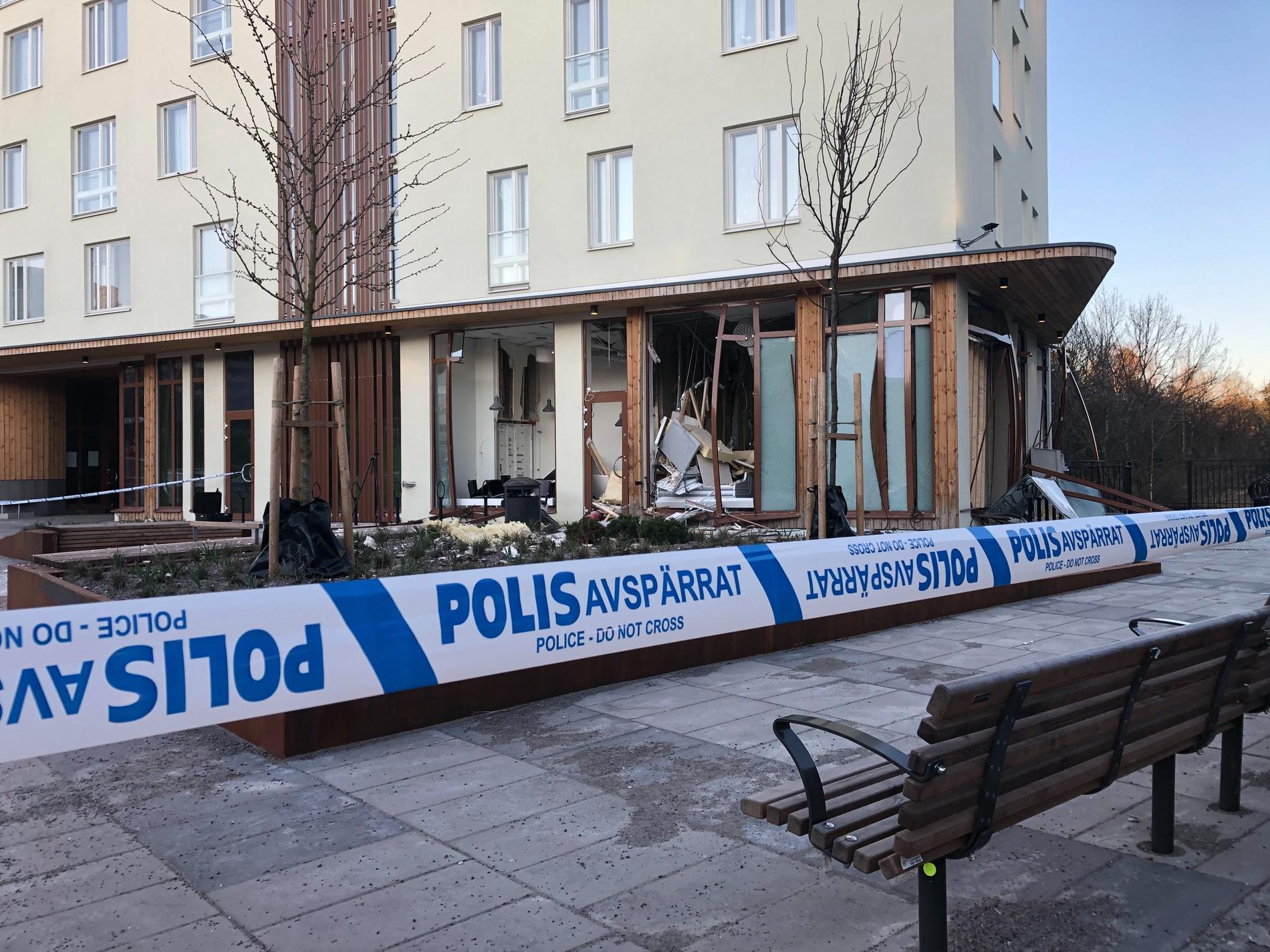 En explosion har inträffat i Bredäng i Stockholm.