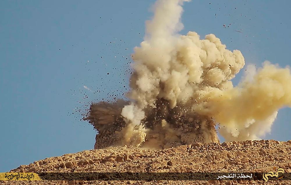 Ett mausoleum i Palmyra sprängdes sönder av IS 2015.