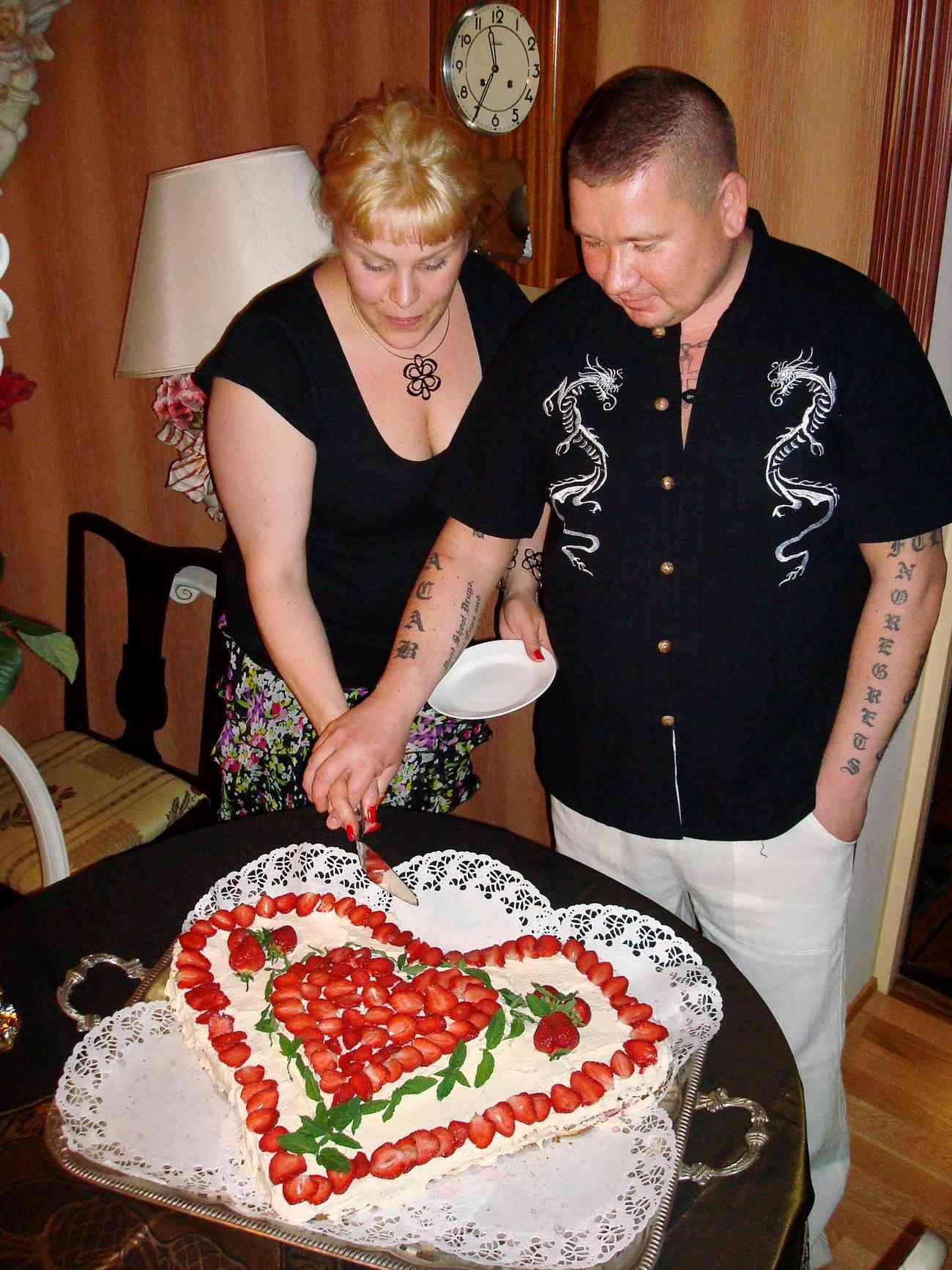 Med flera knivhugg dödade Juha Ruotsalainen 2009 sin dåvarande flickvän Johanna Puolusmäki. 