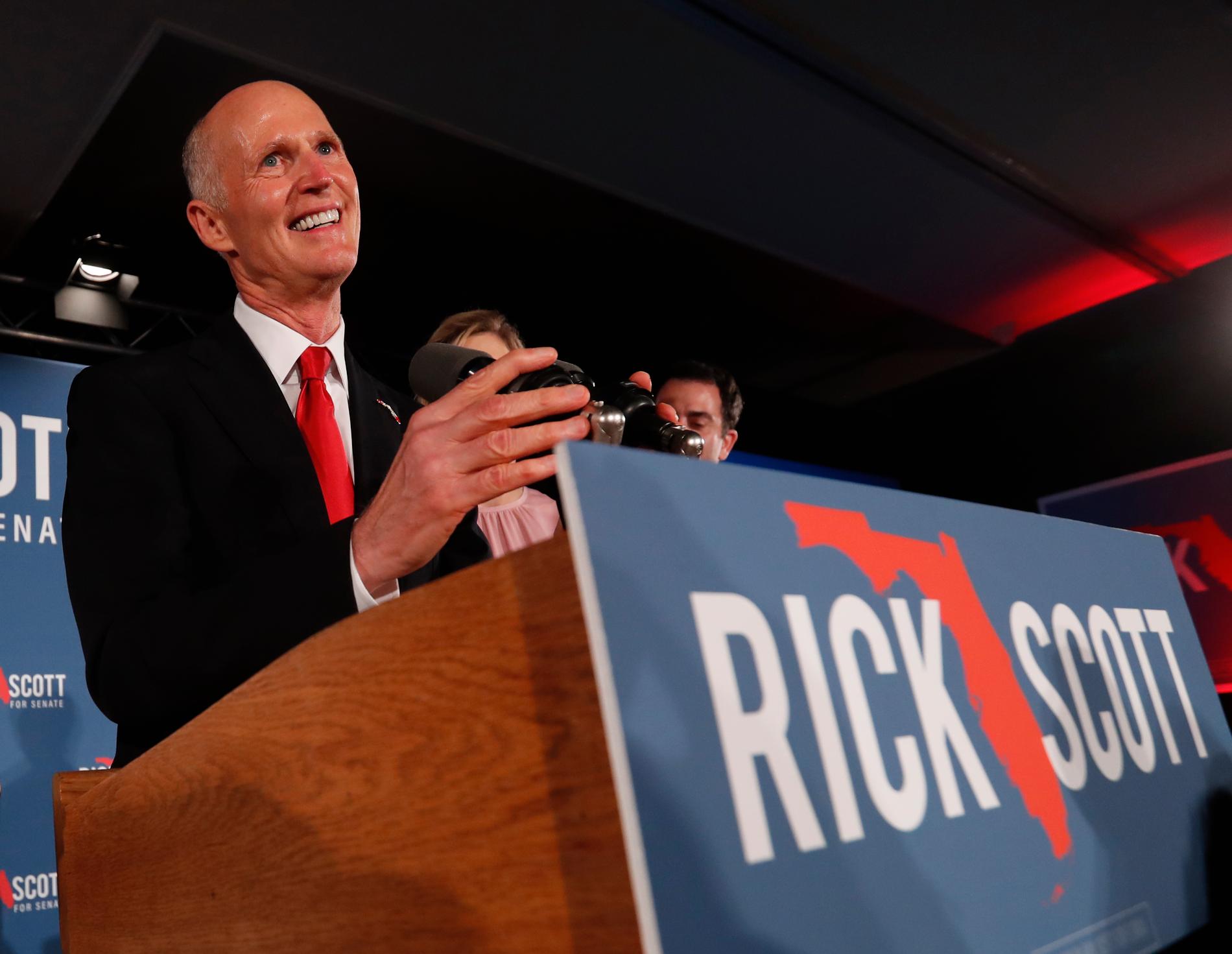 Rick Scott ser ut att vinna i Florida. Men Demokraterna har begärt omröstning.