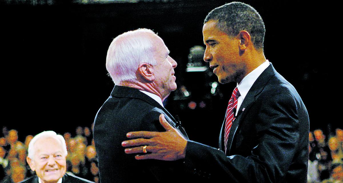 AVGJORDES I NATT Obama ledde med 10 procent innan nattens duell som började 03.00, svensk tid. Trycket på McCain var enormt – men han lyckades ta revansch. Aftonbladets Peter Kadhammar bevittnade en vass debatt mellan rivalerna.