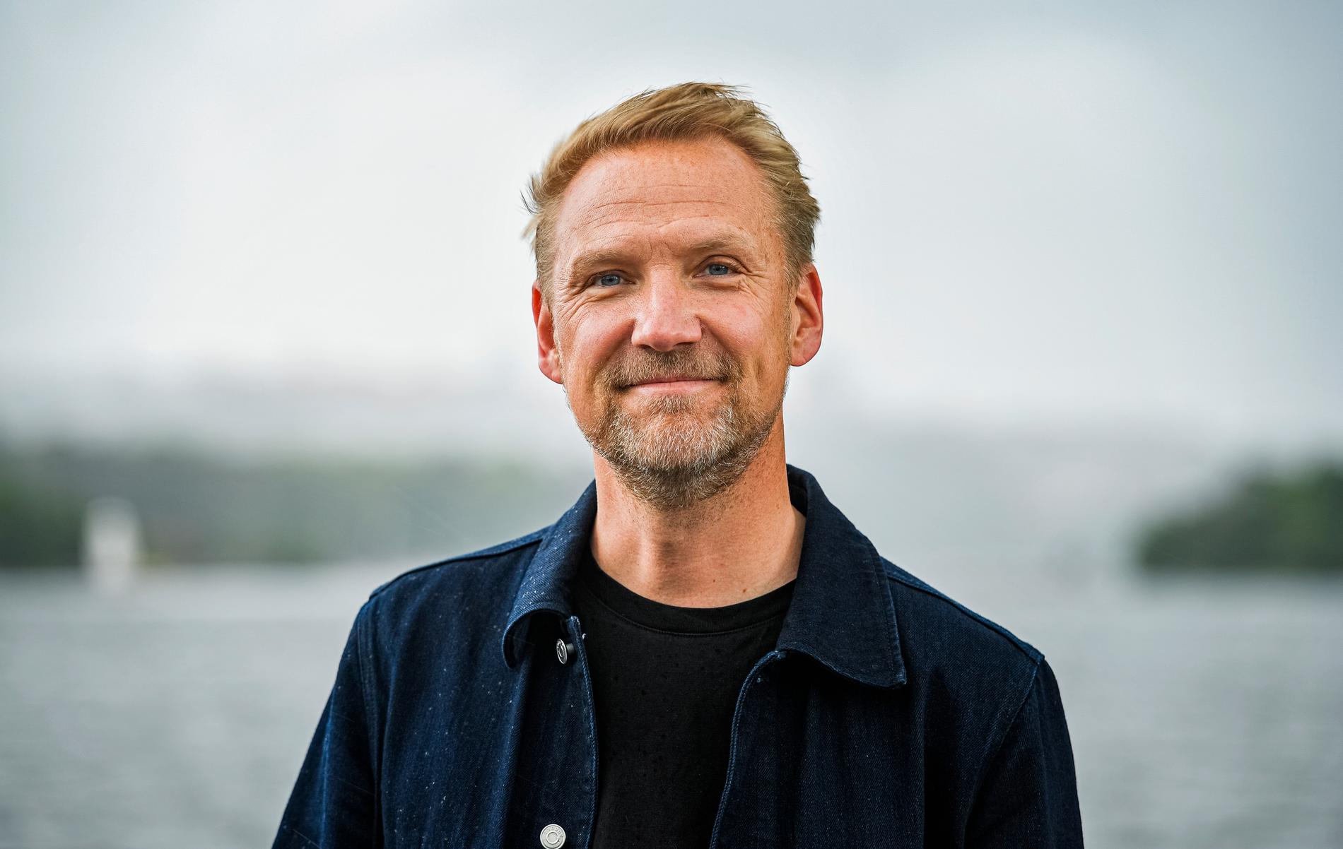 Jesper Börjesson berättar hur kroppen tog stryk av de tidiga mornarna på TV4.