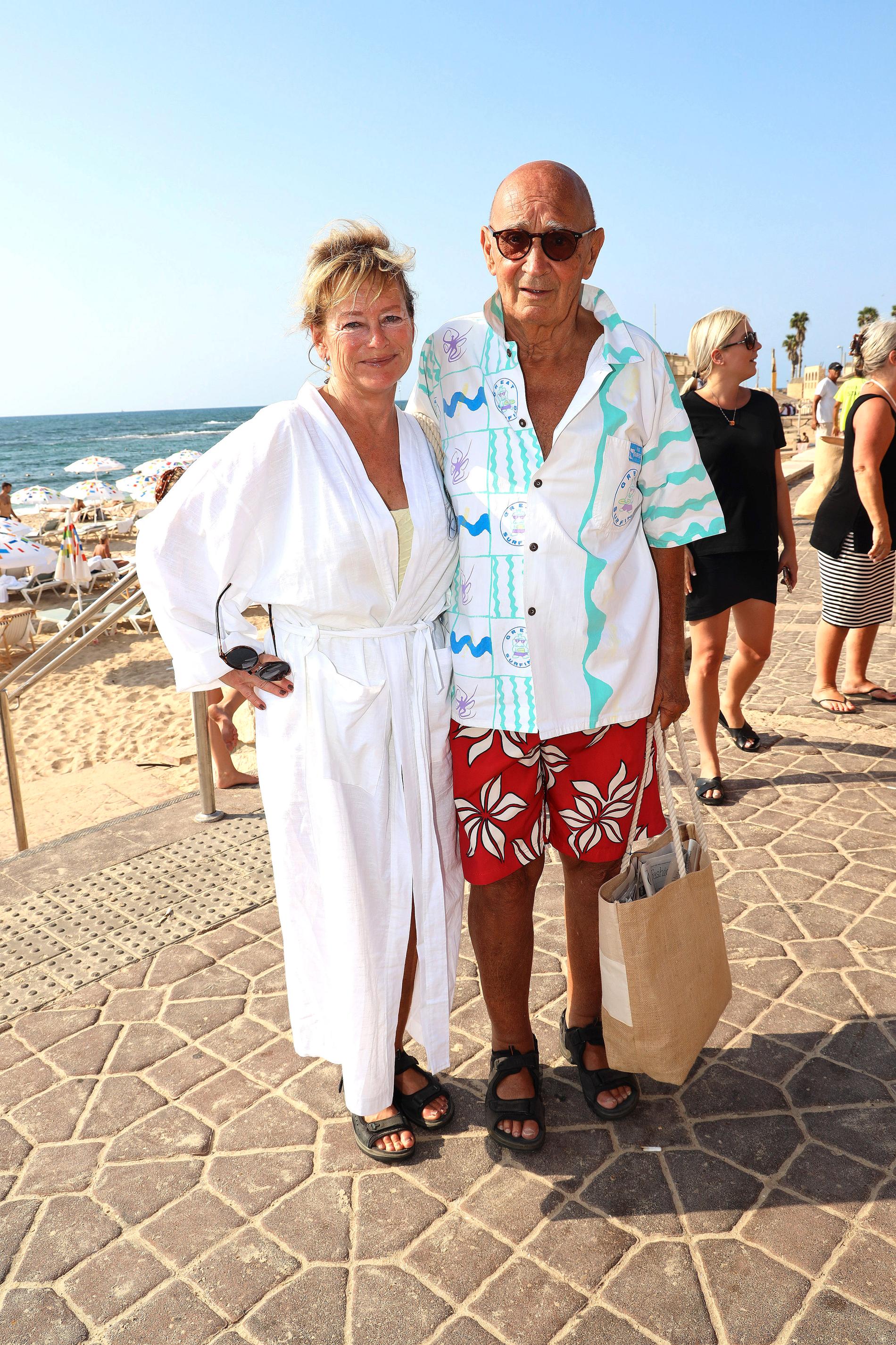  Ulf Adelsohn och Lena Adelsohn Liljeroth på Micael Bindefelds 60-årsfest i Tel Aviv.