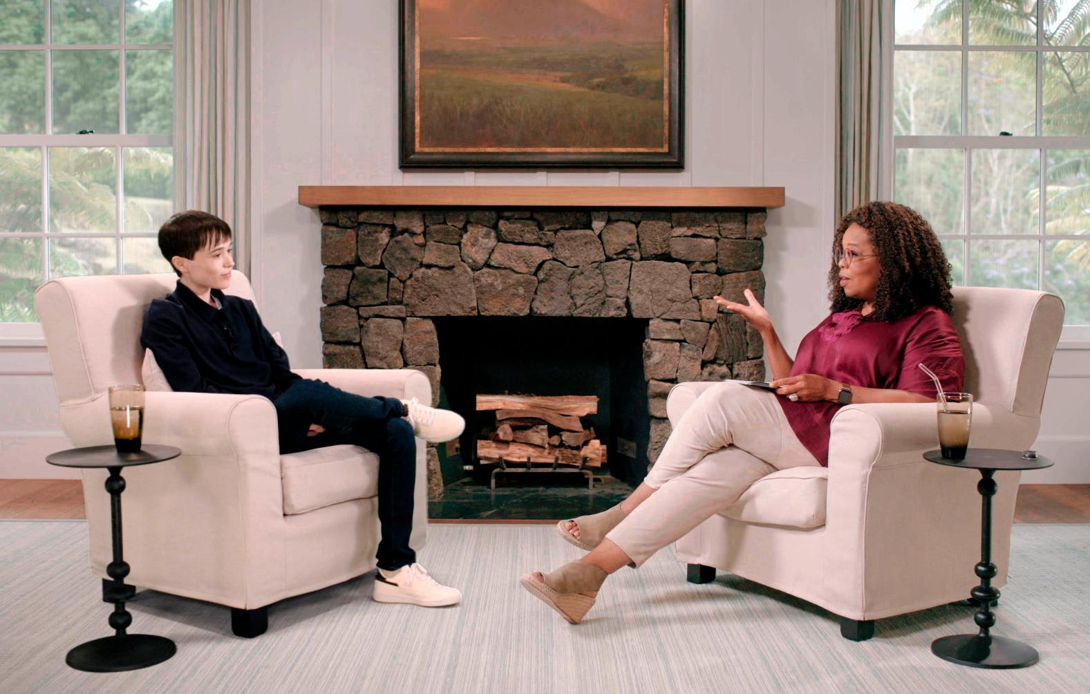 Elliot Page med Oprah Winfrey under ”The Oprah Conversation” på Apple TV.