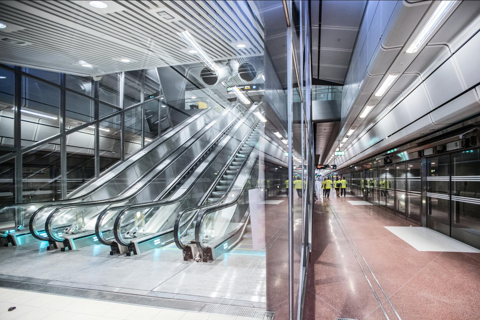 Citybanans nya station Stockholms city har stängts av säkerhetsskäl.
