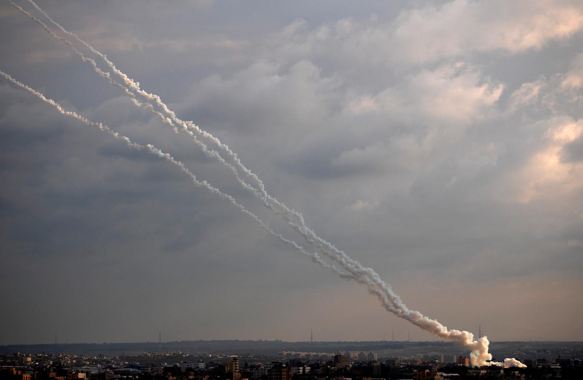 Raketer som avlossats mot Israel från Gazaremsan. Arkivbild.