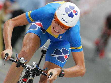Slet hårt. Svensken Gustav Larsson slet till sig en meriterande femteplats i dagens tempoetapp på Tour de France.