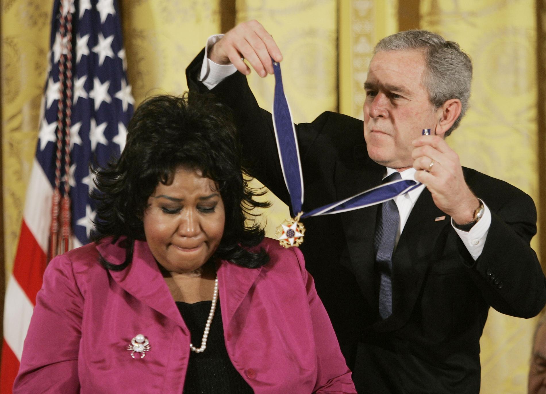 I november 2005 fick Aretha Franklin The presidental medal of freedom, USA:s högsta utmärkelse för en privatperson, av president George W Bush.
