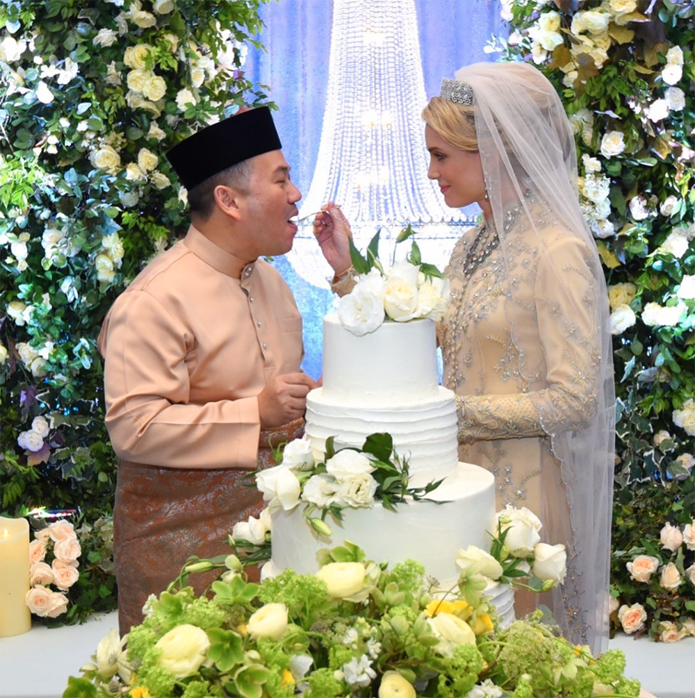 Louise Johansson gifte sig med kronprins Tengku Muhammad Faiz Petra 2019. 