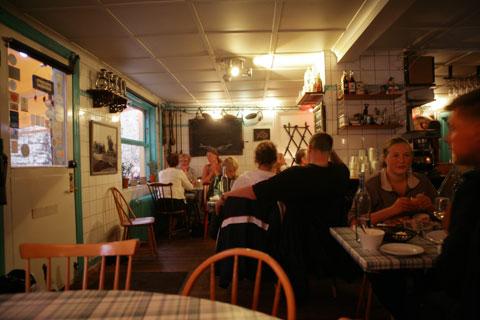 Bakfickan är Visbys enda fisk- och skaldjursrestaurang.
