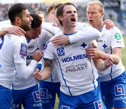 Thorvaldsson gjorde två mål och spelade fram till två i Norrköpings 4-2-seger mot Häcken.