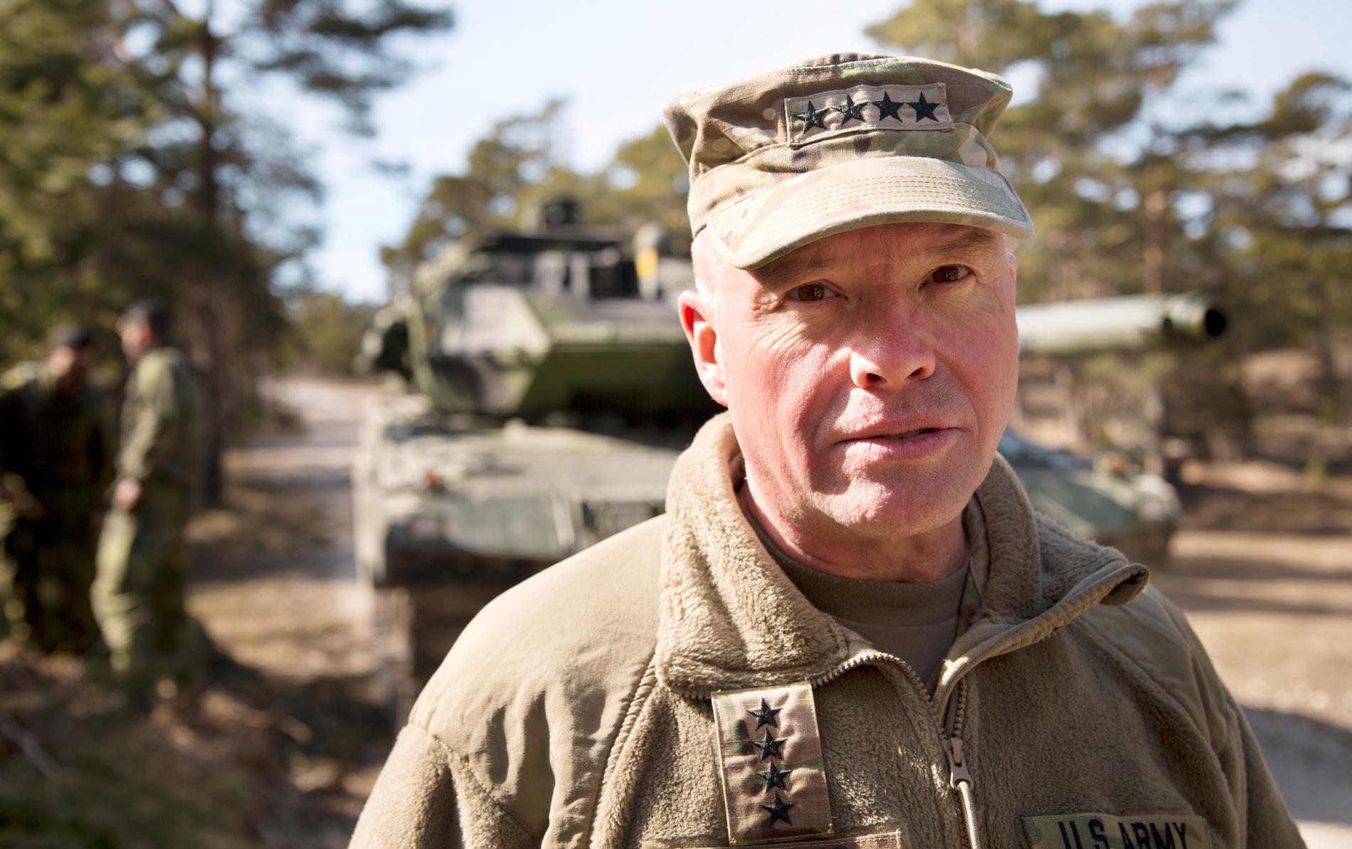 David G. Perkins är utvecklingschef inom den amerikanska armén.