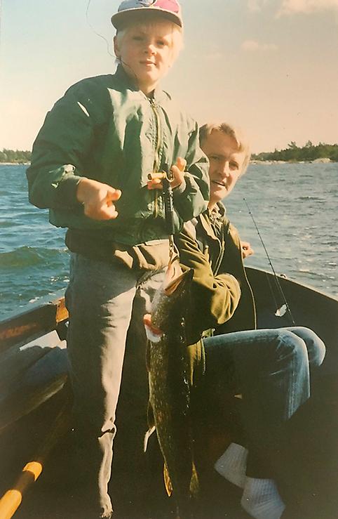 Kristofer Andersson lärde sig fiska av ”morfar” Lennart.