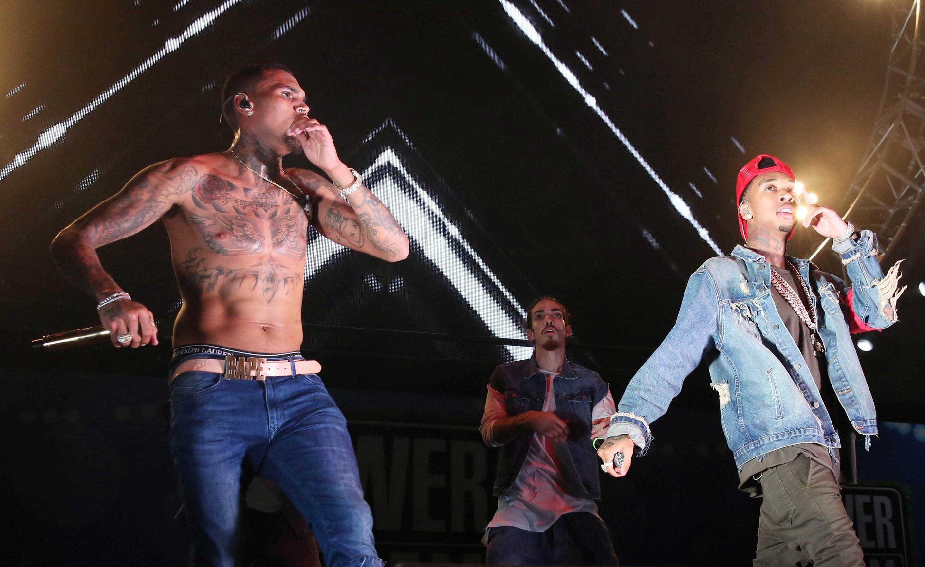 Chris Brown och Tyga på Cali Christmas.