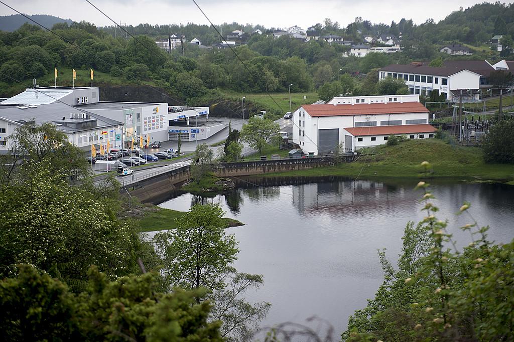 Två personer har dött I Askøy i Norge efter att dricksvattnet blivit infekterat. 