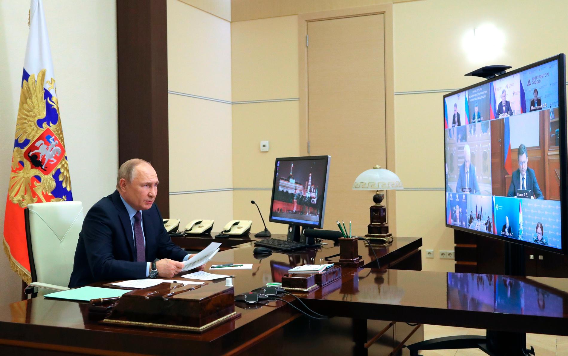 Vladimir Putin på sitt kontor i Kreml. Arkivbild