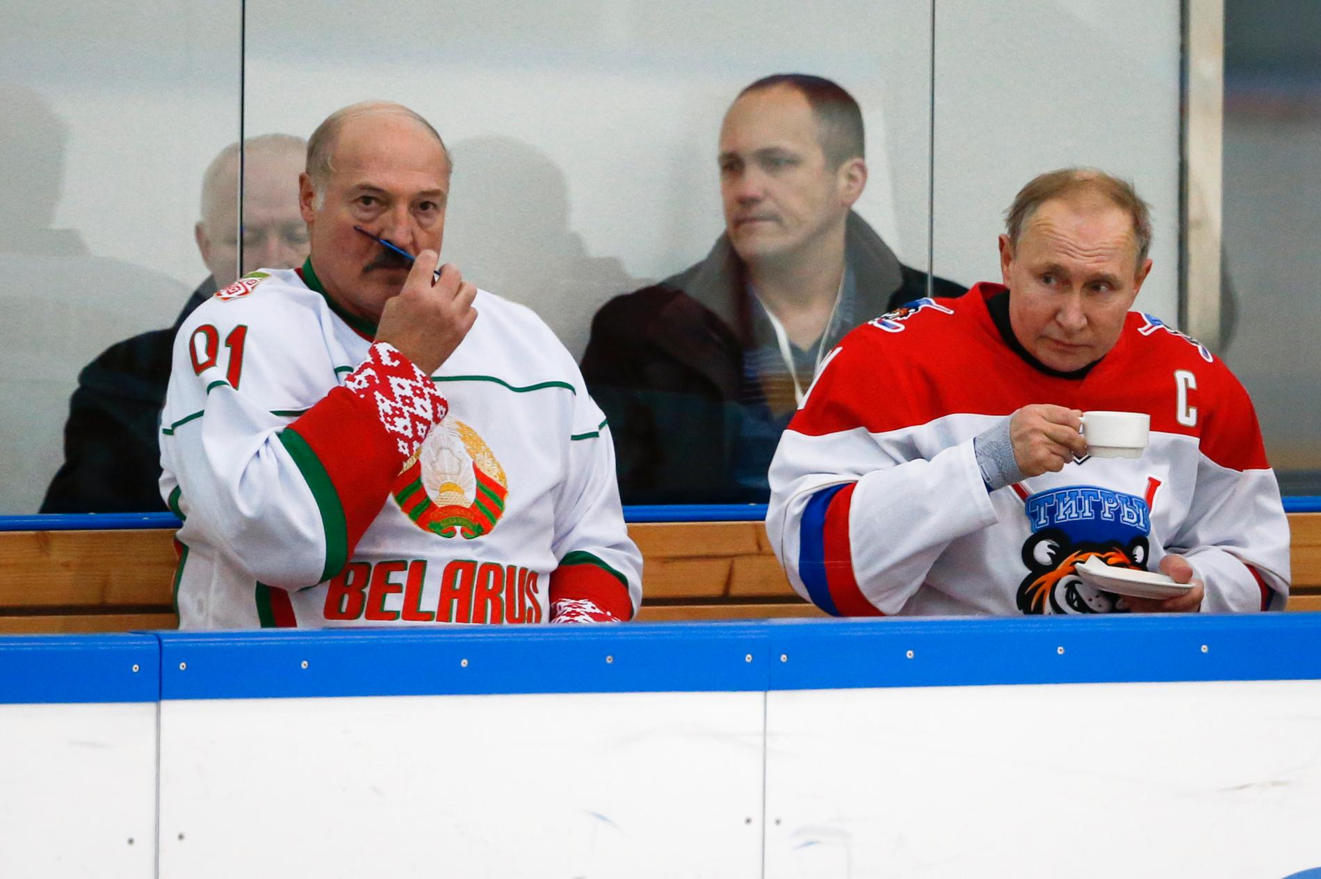 Vitrysslands president Aleksandr Lukasjenko tillsammans med Vladimir Putin. 