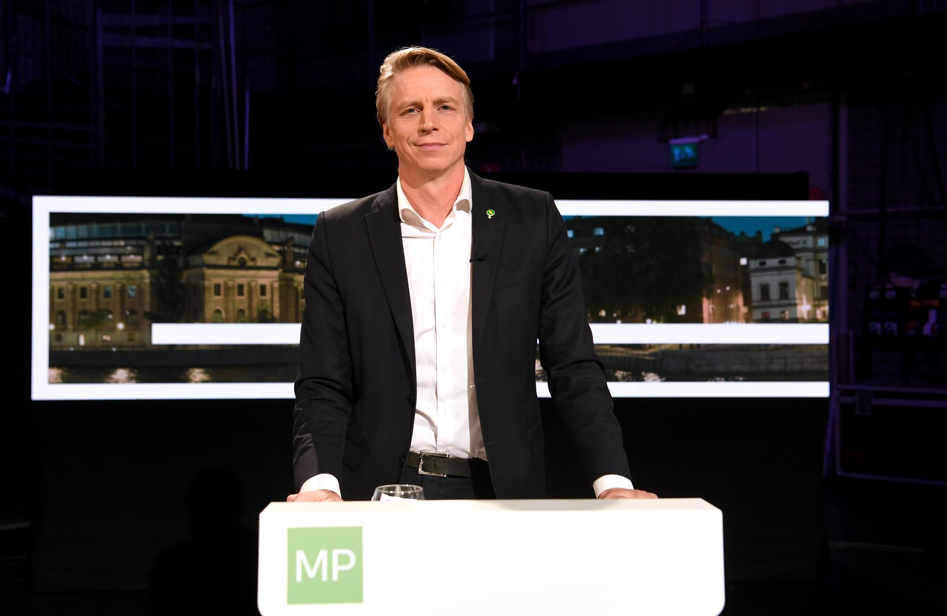 Miljöpartiets språkrör Per Bolund tillbakavisade att han skulle ha kallat Jimmie Åkesson (SD) för nazist.