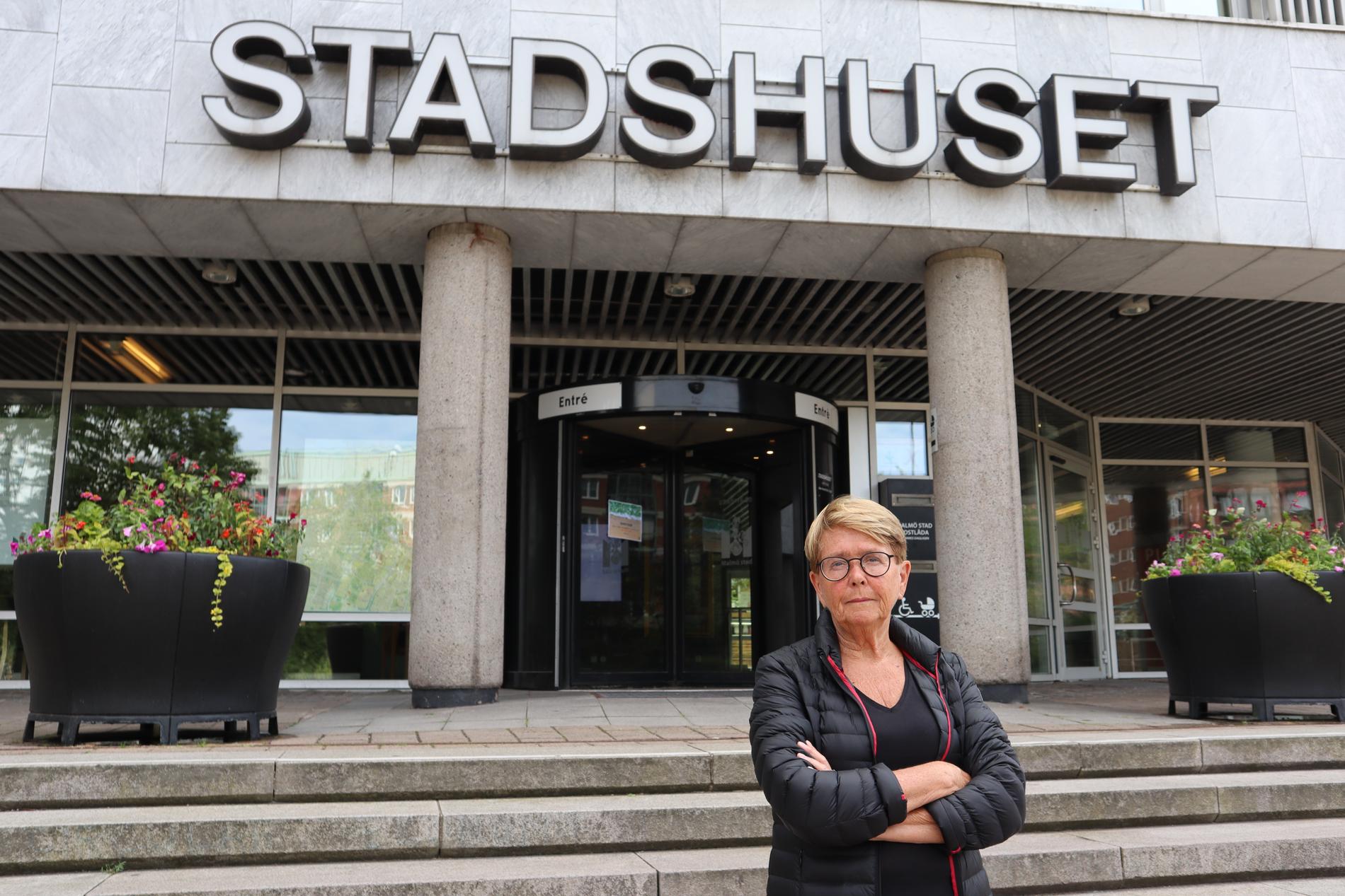 Fritidsnämndens ordförande Ewa Bertz (L) menar att en ny simanläggning är ett måste i Malmö.