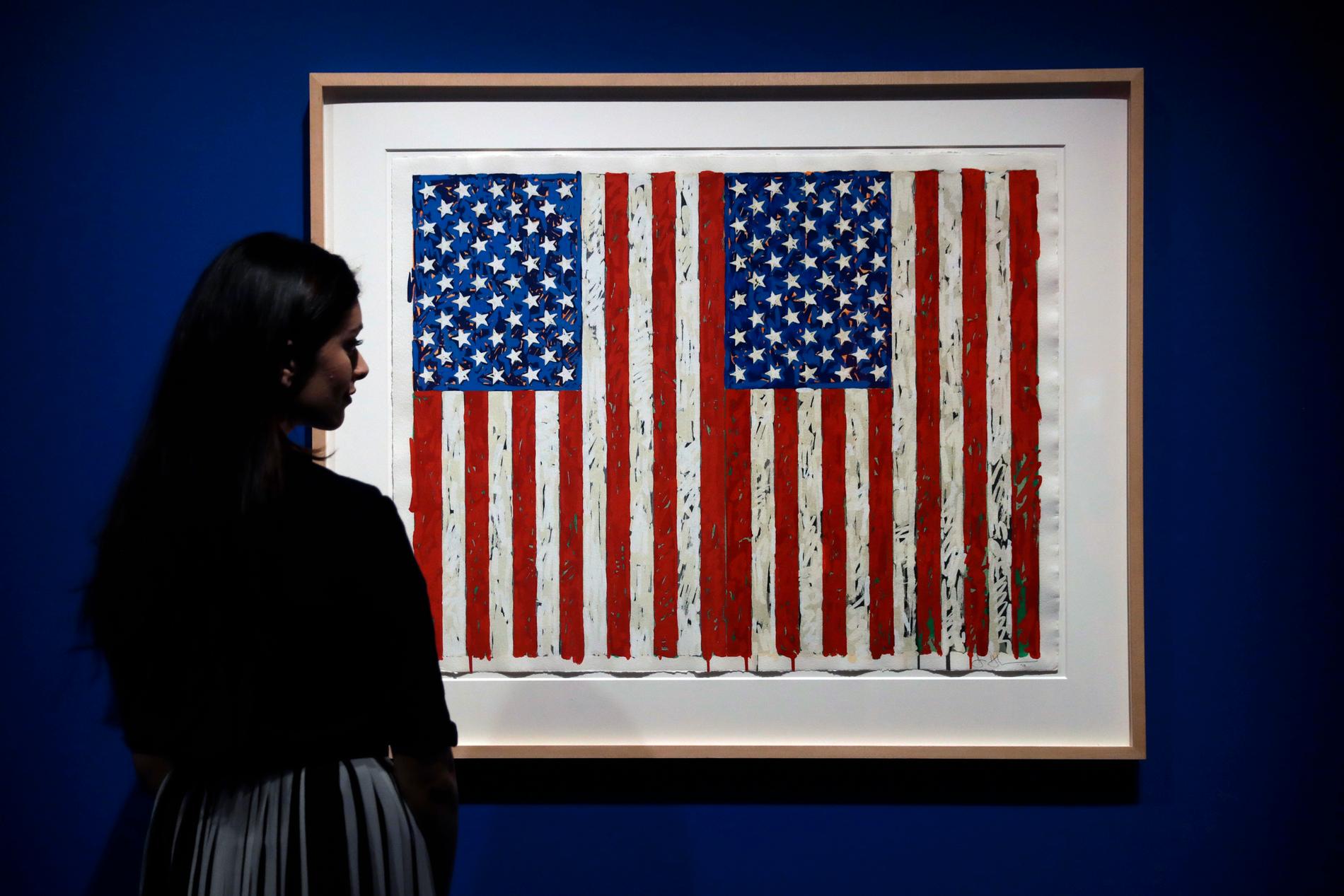 En avbildning av den amerikanska flaggan, värd minst en miljon dollar, har donerats till British Museum i London.
