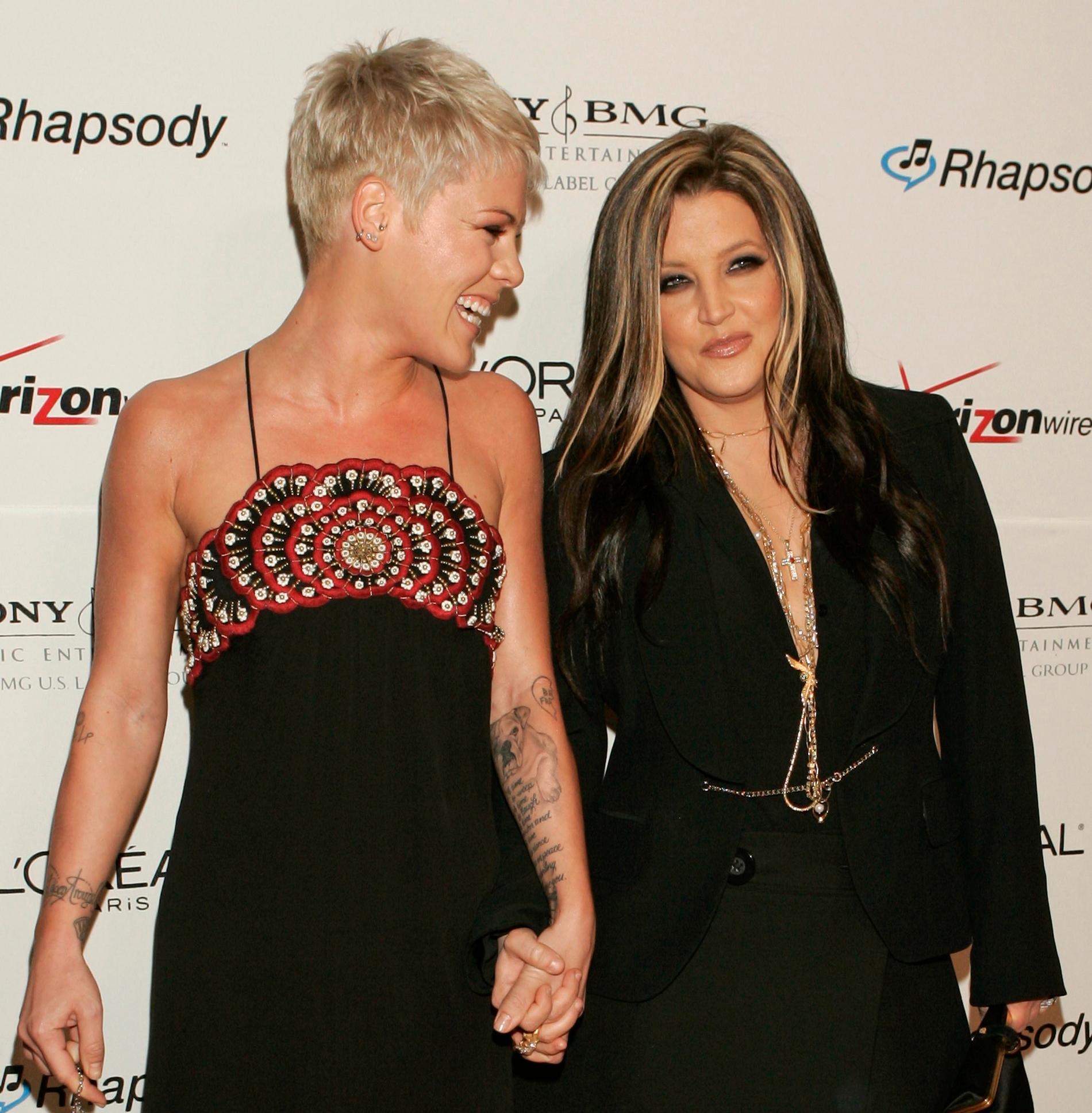 Pink och Lisa Marie Presley 2007.