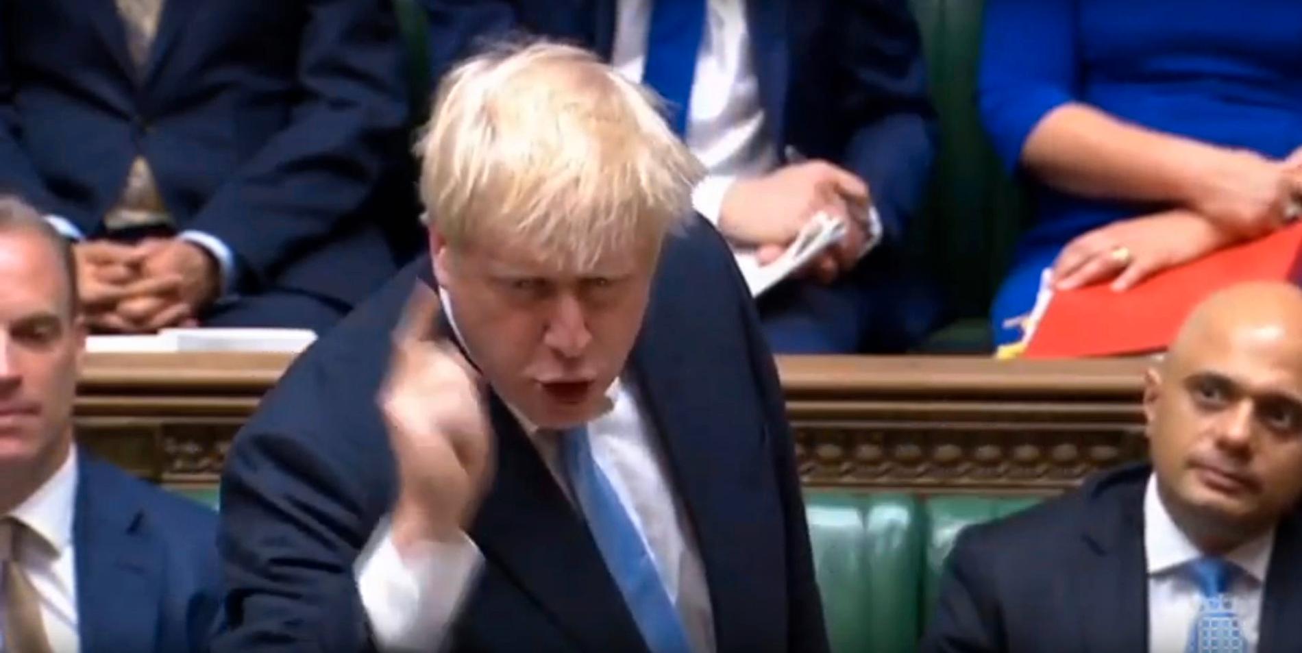 En enligt EU "stridsbenägen" Boris Johnson lägger fram sina brexitkrav under ett första tal i det brittiska parlamentet.
