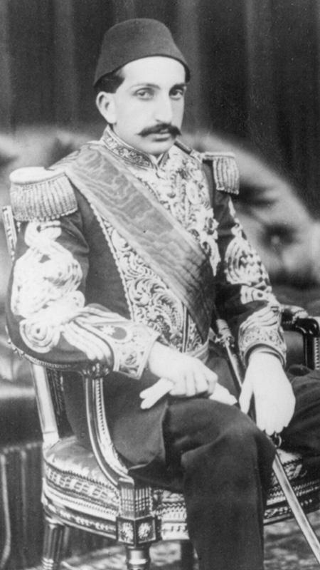 Sultanen Abdül-Hamid av Turkiet köpte en av världens första elbilar.