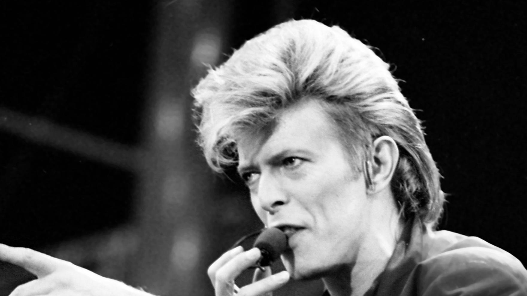 David Bowie spelade en av rollerna i fantasyfilmen "Labyrint". Nu görs filmen på nytt. Arkivbild.