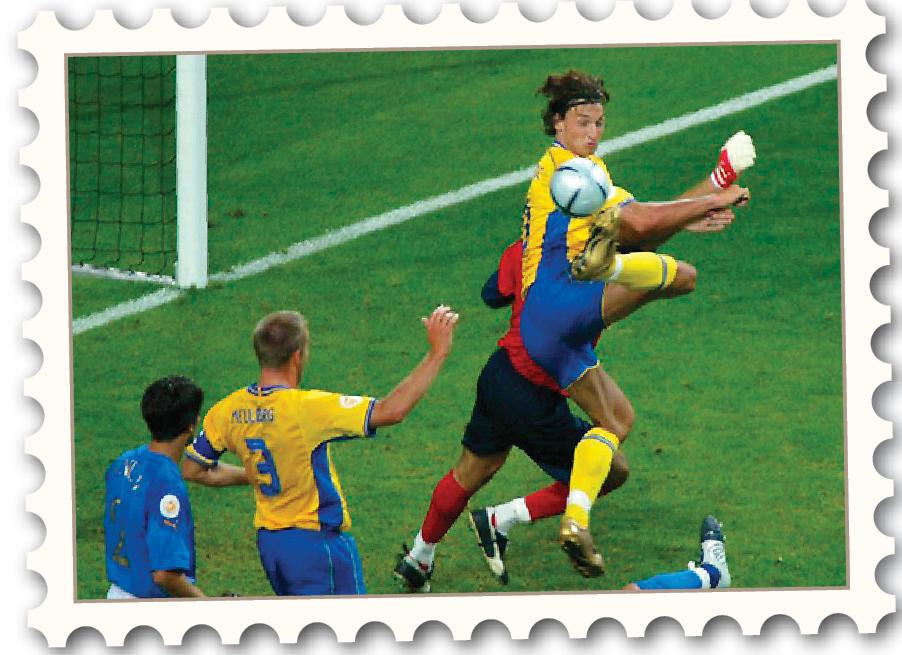 Zlatans klackmål Var: Fotbolls-EM 
i Portugal 2004.
 Zlatan Ibrahimovic 
klackar in kvitteringen 
i slutminuten mot Italien 
i gruppspelet och målet blir uppmärksammat 
i hela fotbollsvärlden.
