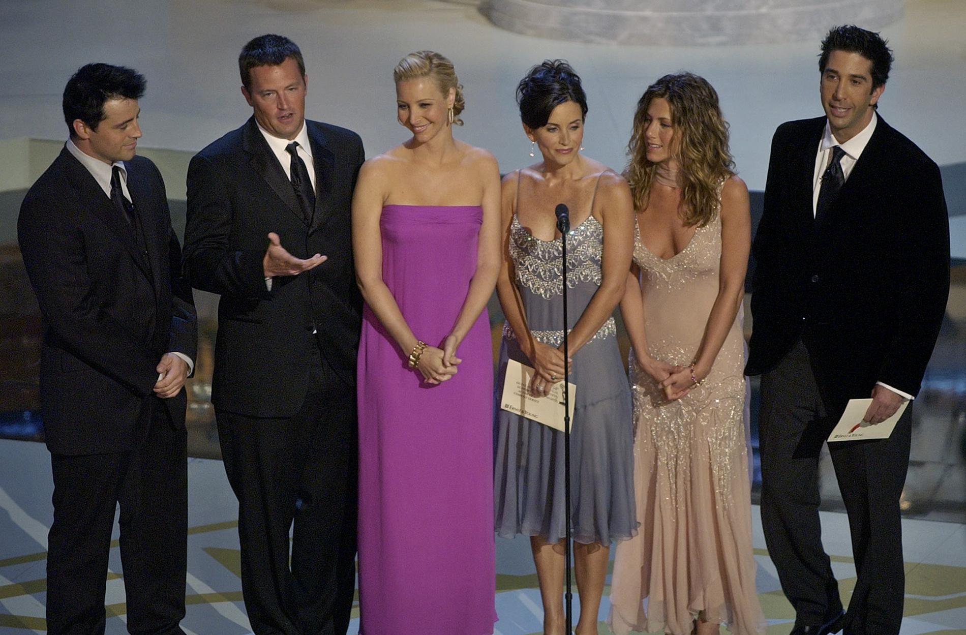 Matt LeBlanc, Matthew Perry, Lisa Kudrow, Courteney Cox Arquette, Jennifer Aniston och David Schwimmer spelade huvudrollerna i "Vänner". Arkivbild.
