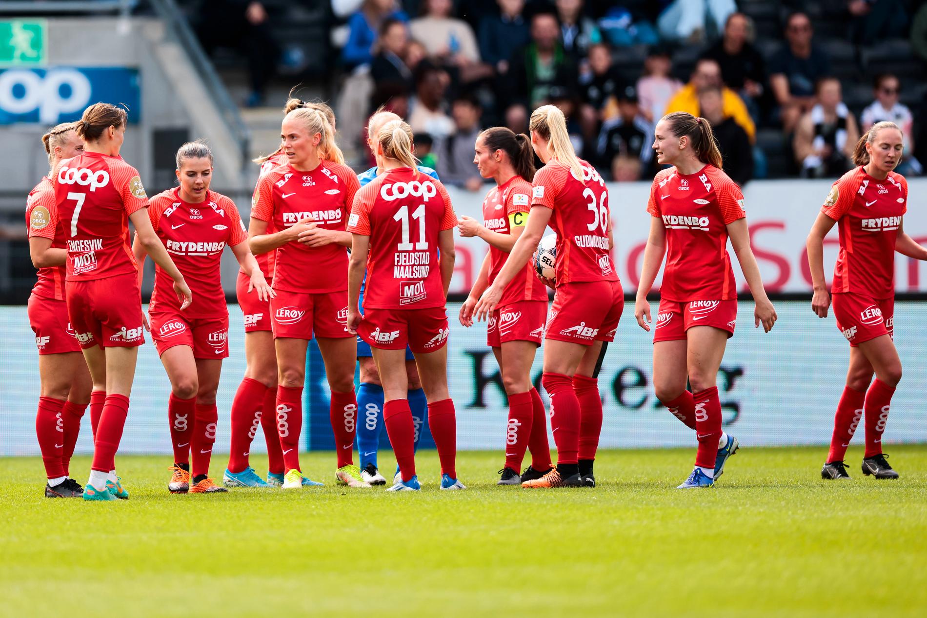 SK Branns damlag under en match mot Rosenborg. 