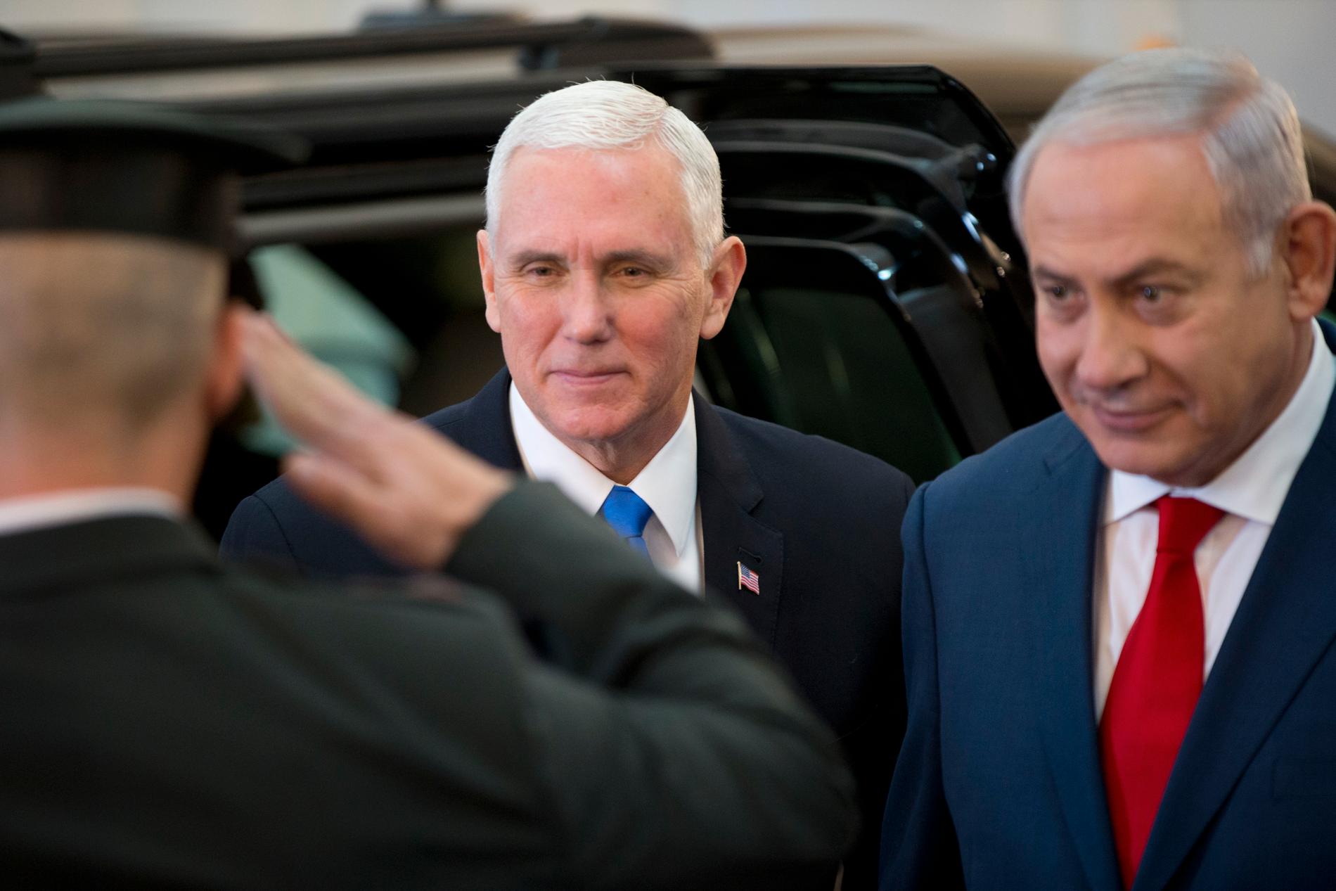 USA:s vicepresident Mike Pence (till vänster) och Israels premiärminister Benjamin Netanyahu (till höger).