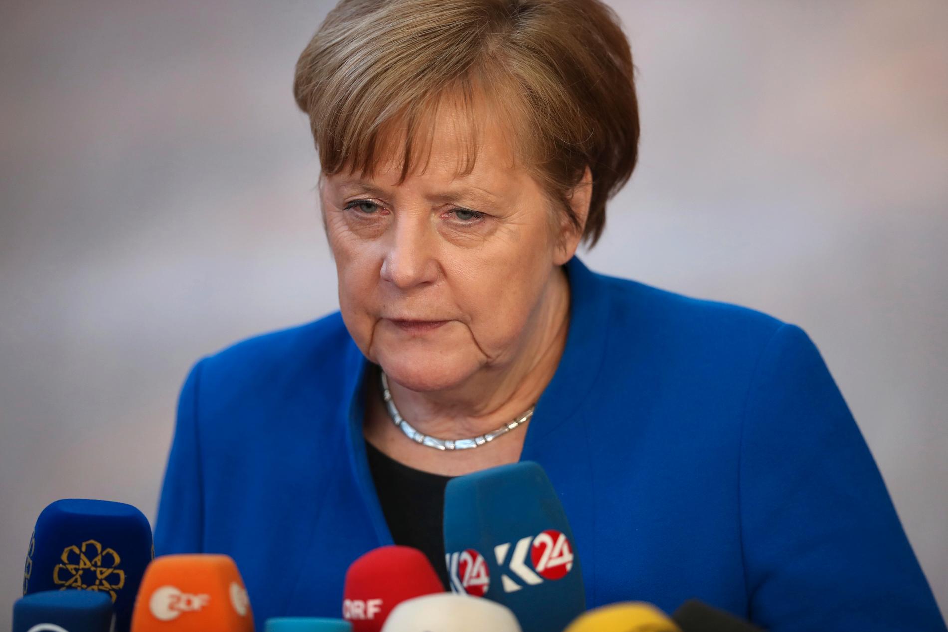 Tyskland Angela Merkel stödjer EPP-gruppens Manfred Weber.