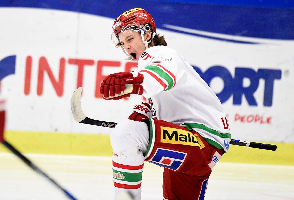 Jesper Lindgren får lite extra speltid i Hockeyallsvenskan ikväll.